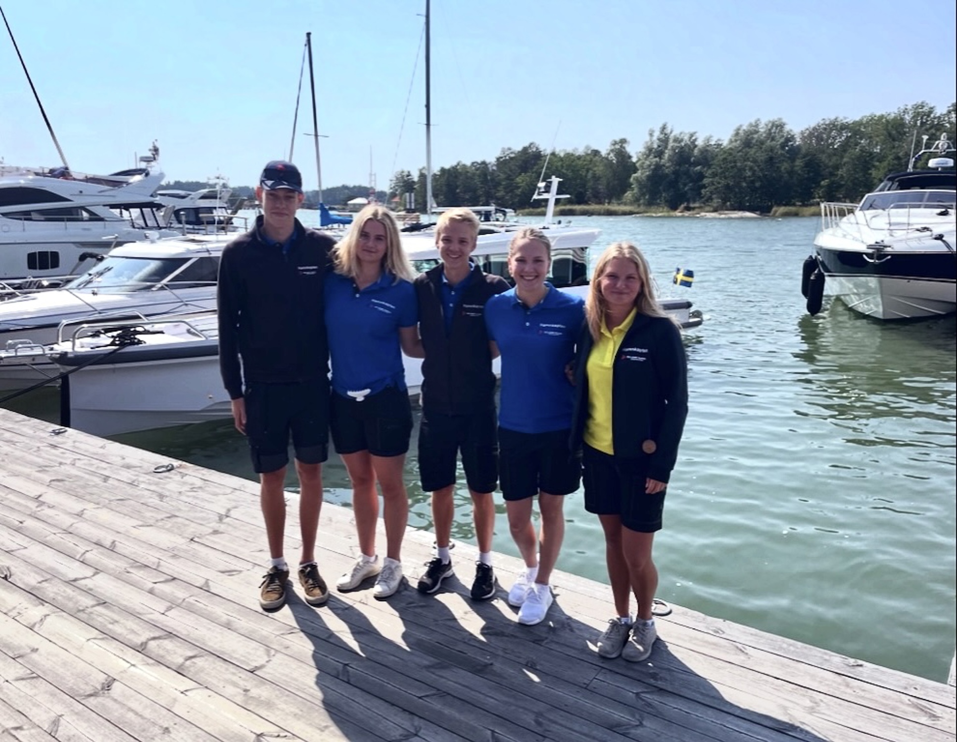 Årets hamnkaptener från vänster: Jacob, Hanna, Melvin, Jennifer och Nova. Frånvarande Carl-Otto